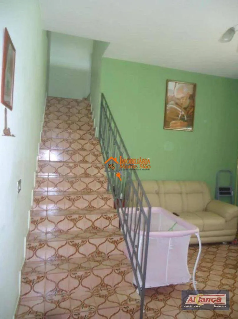 Imagem Sobrado com 3 dormitórios à venda, 191 m² por R$ 530.000,00 - Jardim Presidente Dutra - Guarulhos/SP