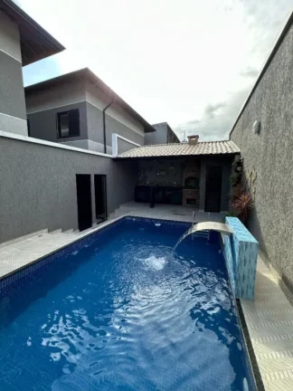 Imagem EXCELENTE OPORTUNIDADE!!! Casa de condomínio com 2 dormitórios!