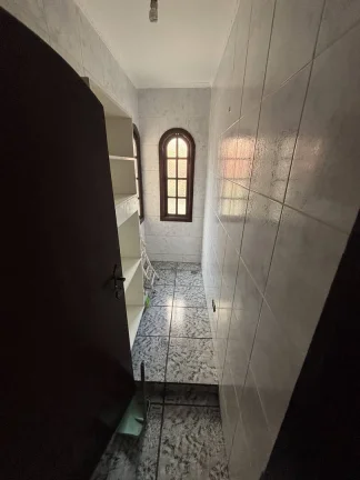 Imagem Sobrado com 2 suítes com garagem - Próximo Praça Sampaio Vidal