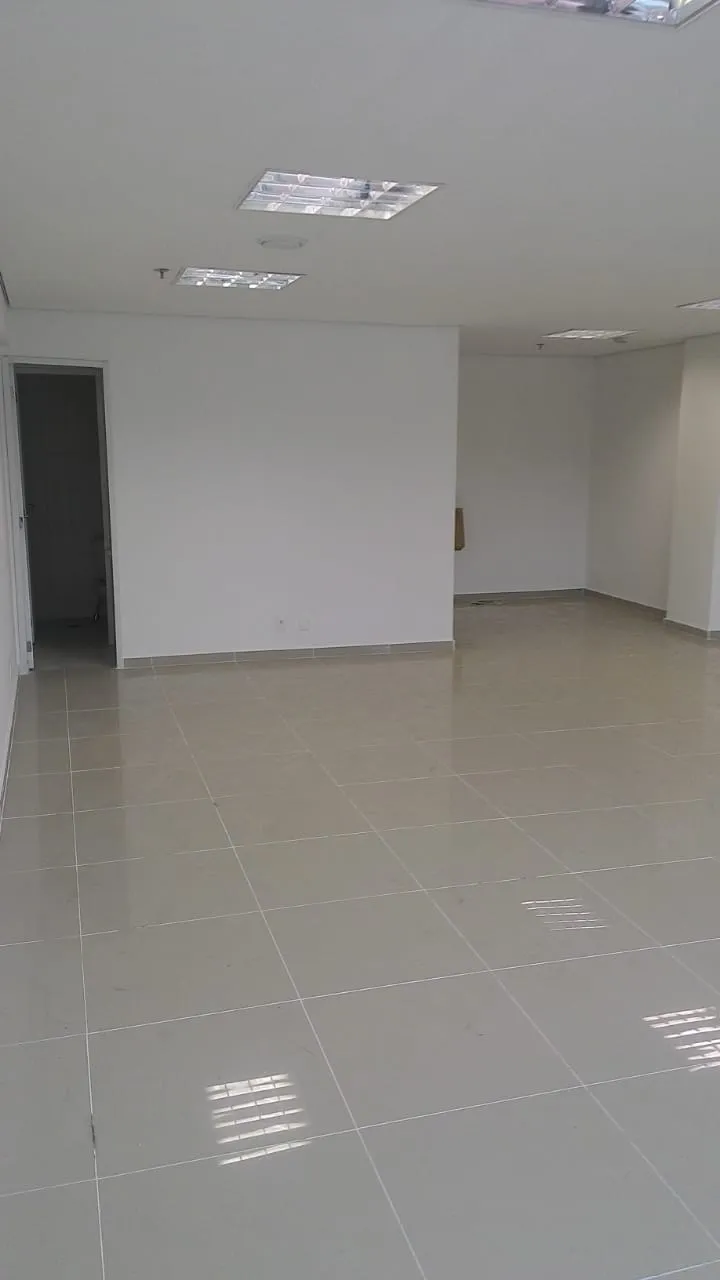 Foto do imóvel Comercial à venda 2 Vagas, 63M², Alphaville Centro de Apoio I, Barueri - SP | Bourbon