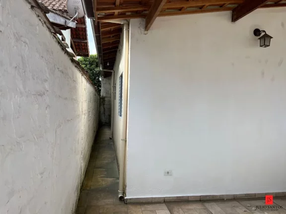 Imagem Casa Terrea de esquina semi nova
