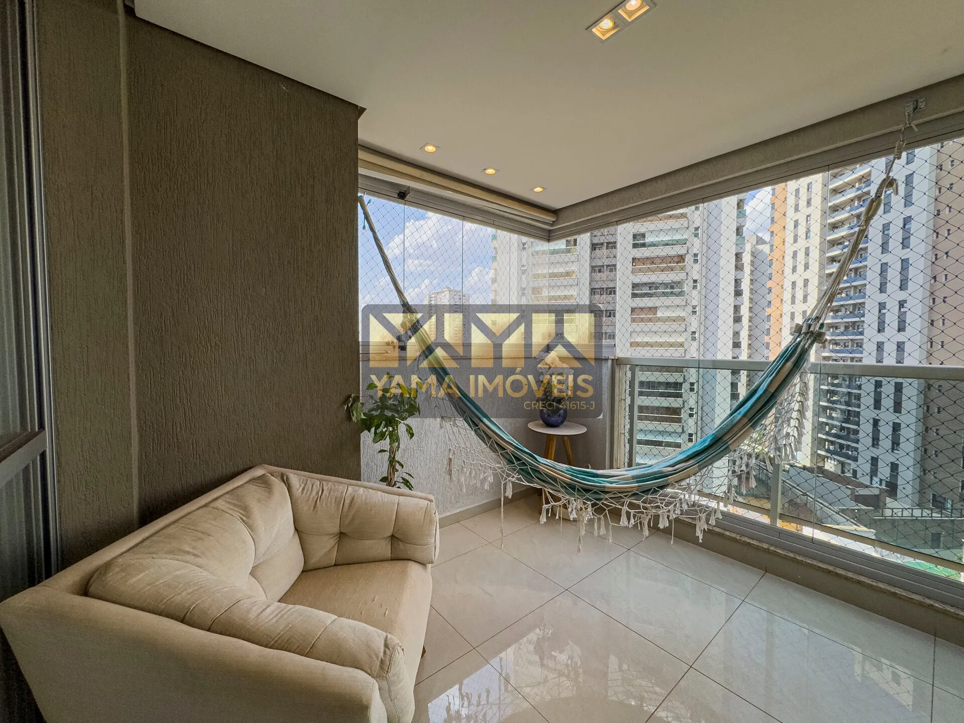 Imagem Edifício Stuttgart - Apartamento 3 Suítes, 214 m², Varanda Gourmet - Edifício Stuttgart - Bosque das Juritis