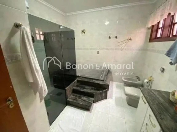 Imagem Casa para venda no chapadão, 5 quartos, escritorio, churrasqueira e piscina
A casa é distribuída ...