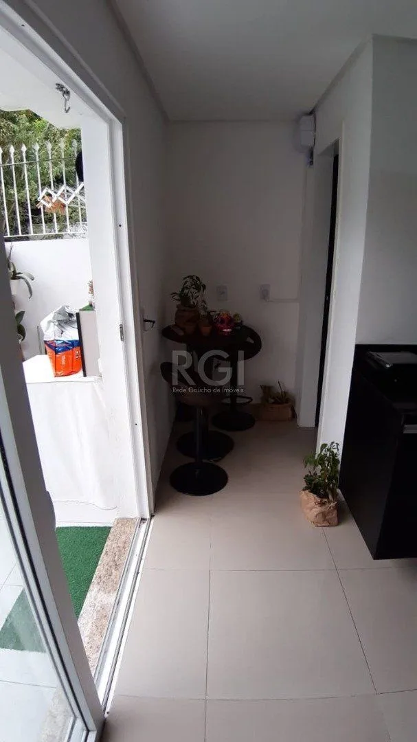 Imagem Casa para Venda - 157m², 3 dormitórios, sendo 3 suites, 2 vagas - Guarujá