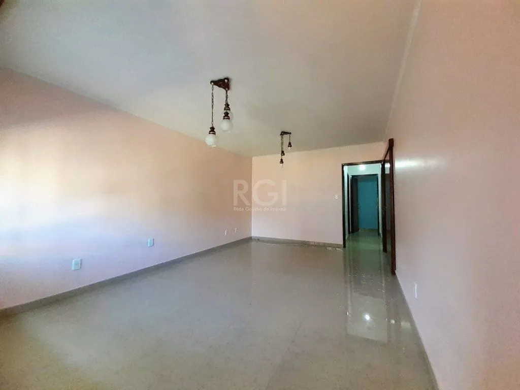 Imagem Casa para Venda - 149m², 3 dormitórios, sendo 1 suites, 3 vagas - Jardim Sabará