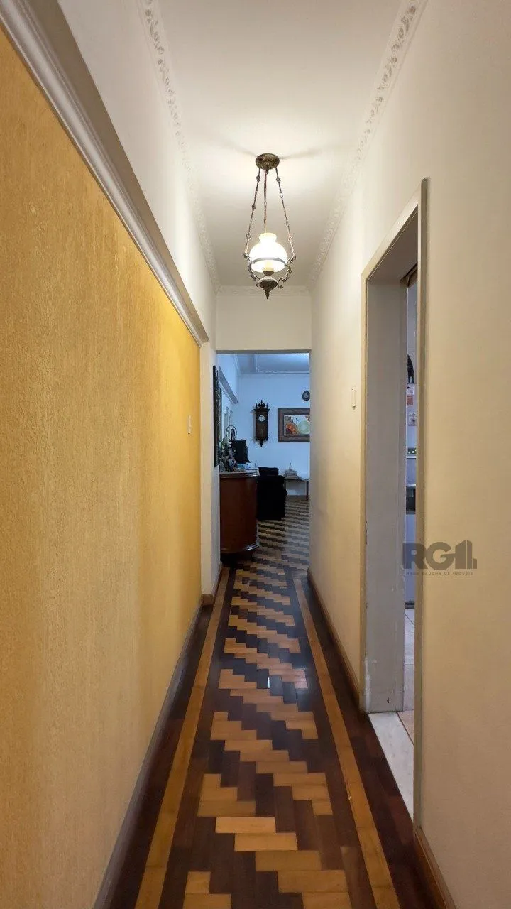 Imagem APARTAMENTO 3 DORMITÓRIOS DE 99M², COM SACADA, EM FRENTE À SANTA CASA NO CENTRO HISTÓRICO