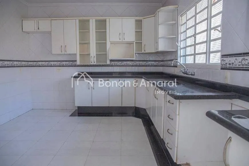 Imagem Casa com 287 m² e 3 Quartos