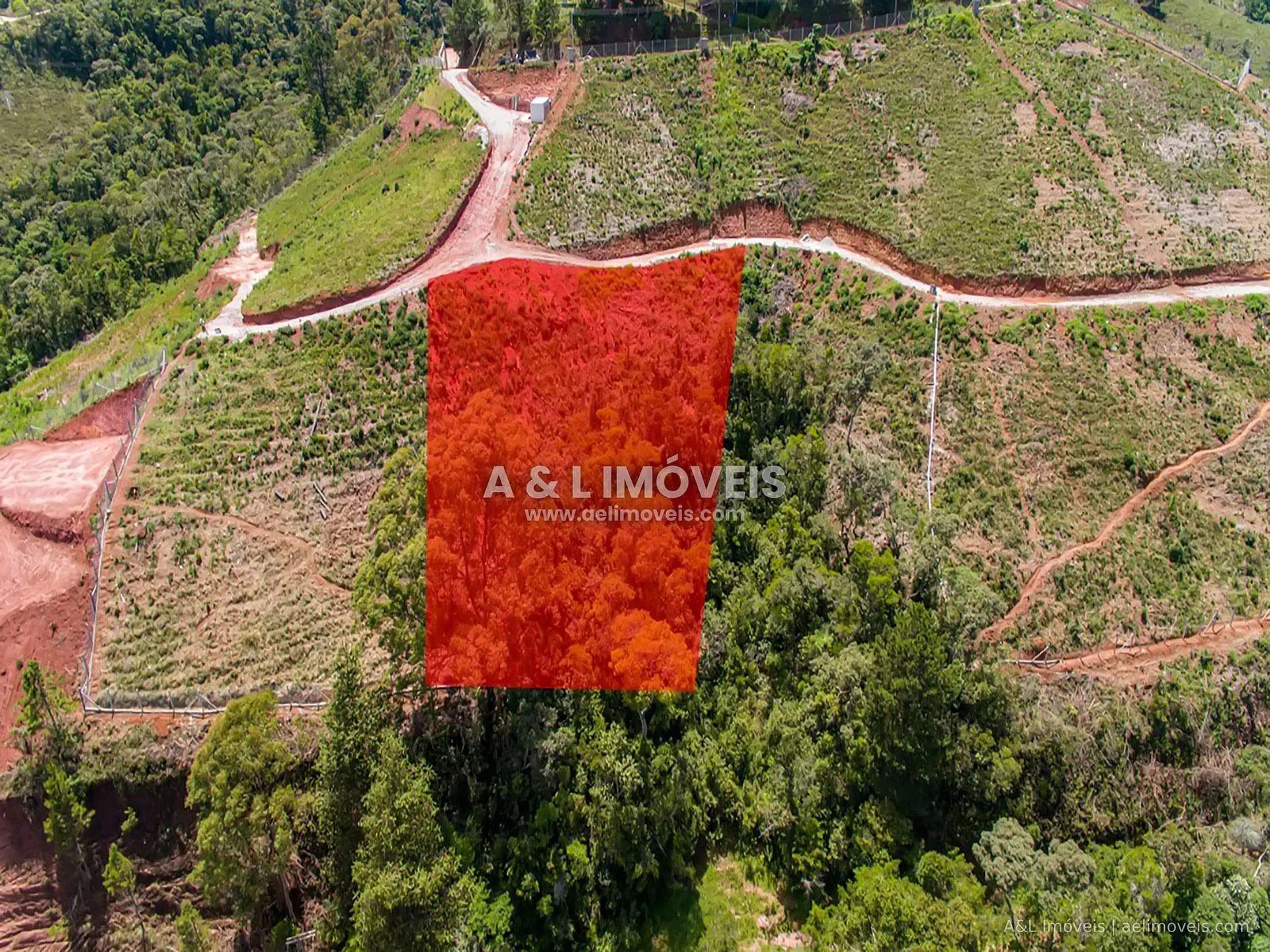 Imagem Terreno no Quintas do Atalaia | Vista para o vale e projeto aprovado