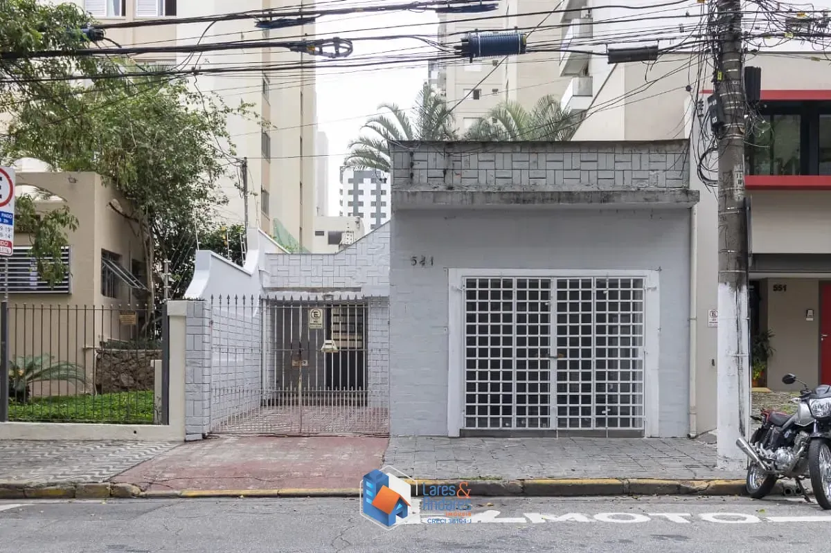 Foto do imóvel Casa para venda em Indianópolis com 2 quartos, 140m² em Avenida Iraí
