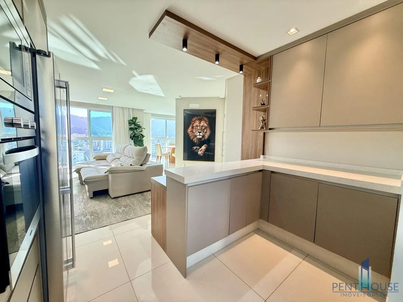 Imagem Apartamento Zona Central para Venda em Balneário Camboriú, CENTRO, 4 dormitórios, 2 suítes, 3 banheiros, 2 vagas