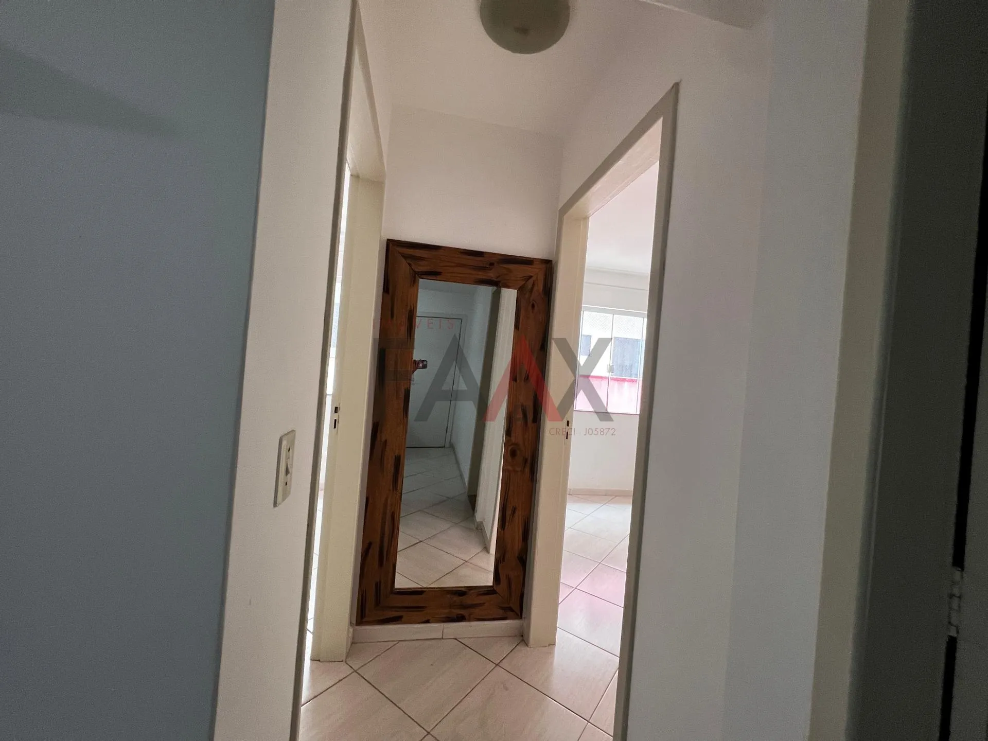Imagem Apartamento Semi Mobiliado à Venda no Edifício Tia Meri, Bairro Santa Cruz