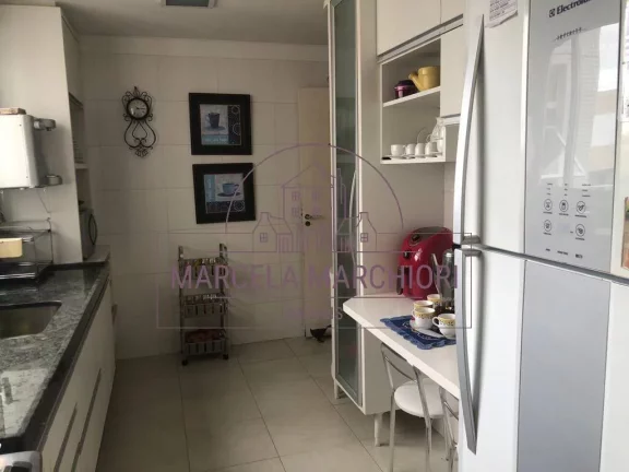 Imagem Apartamento com planta de 04 quartos, modificado para 03, sendo 02 suítes.