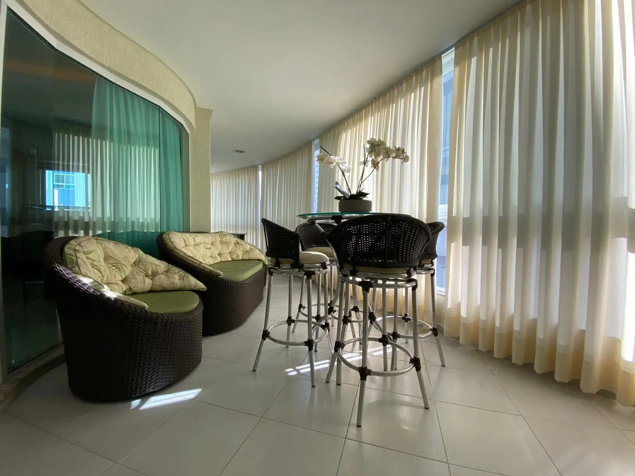 Imagem Apartamento à venda com 143m2 por R$ 1.990.000,00