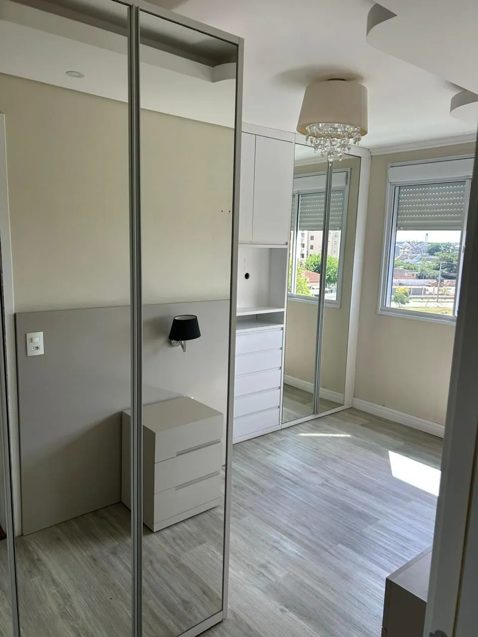 Imagem Apartamento no Sarandi de 3 dormitórios e 2 vagas
