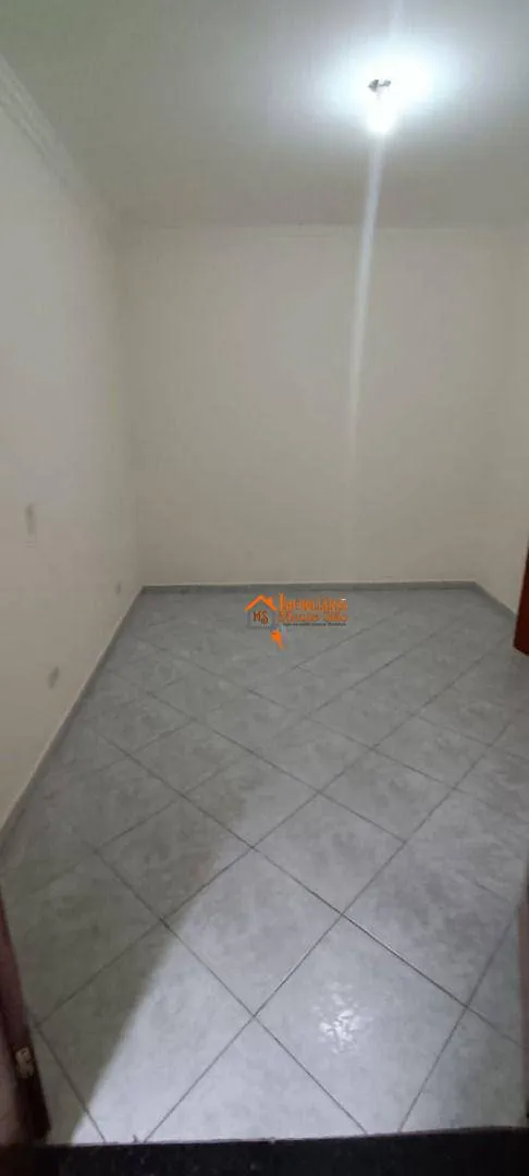 Imagem Sobrado com 2 dormitórios para alugar, 90 m² por R$ 2.500,00/mês - Jardim Tranqüilidade - Guarulhos/SP