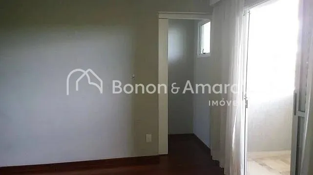 Imagem Casa de Condomínio com 420m² e 4 quartos