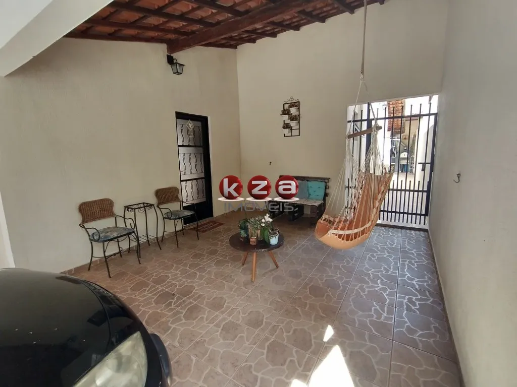 Imagem Casa em Condomínio de Luxo no Parque das Colinas - Valinhos-SP 2 Quartos, 1 Suíte, 3 Salas, 2 Banheiros, 3 Vagas - 160m²