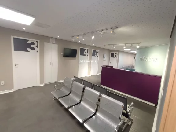 Imagem Conjunto comercial mobiliado com 360m2 no Centro/SP