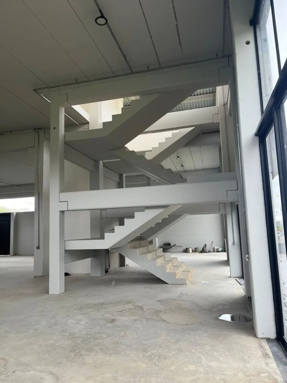 Imagem Barracão Industrial de 954m² em Alphaville Nova Esplanada - Votorantim-SP: Venda ou Locação.