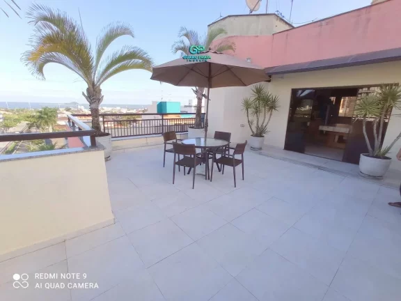 Imagem Locação anual - 3 dormitórios com armários, sendo 2 suítes, sala ampla para 2 ambientes com sacada, despensa, banheiro social, lavabo, cozinha com armários planejados