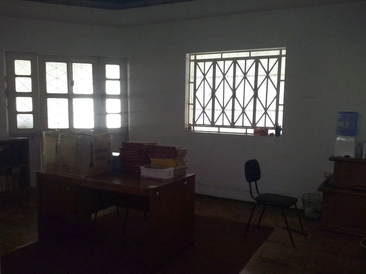 Imagem Comercial à venda e locação 5 Quartos, 2 Suites, 3 Vagas, 650M², Centro, Pindamonhangaba - SP