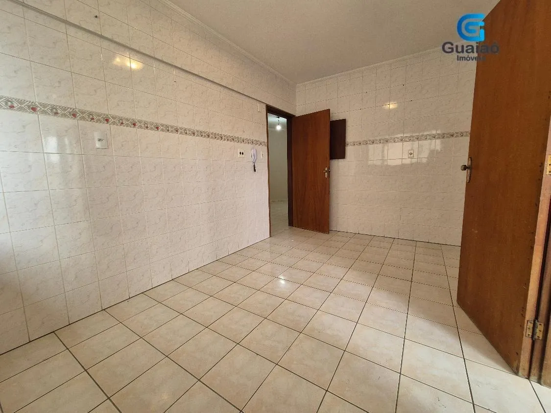 Imagem VENDO LINDO APARTAMENTO 2 DORMITÓRIOS, SUITE E GARAGEM FECHADA NA PONTA DA PRAIA EM SANTOS