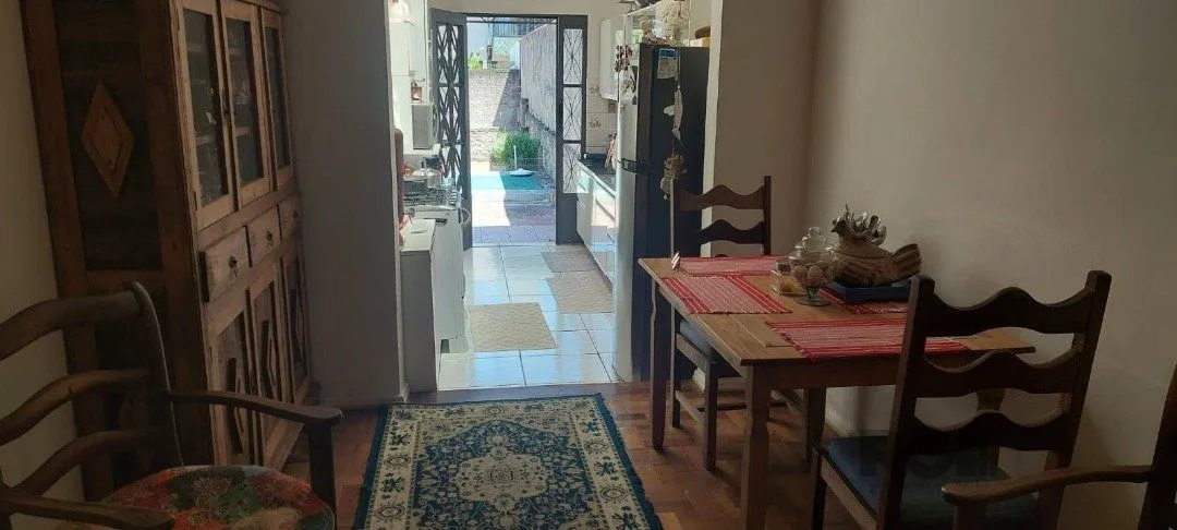 Imagem CASA COM EXTENSO PÁTIO NO CAMAQUÃ