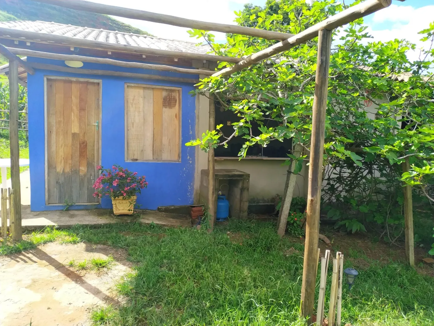 Imagem Chácara à venda 4 Quartos, 1 Suite, 37000M², Zona Rural, Silveiras - SP