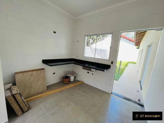 Imagem Linda Casa Térrea com 4 dormitórios em Atibaia - Jd Paulista por R$799 mil!