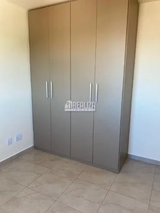Imagem Apartamento de 2 dormitórios com móveis planejados para alugar no Condomínio Portal Park Residence, em Uberaba