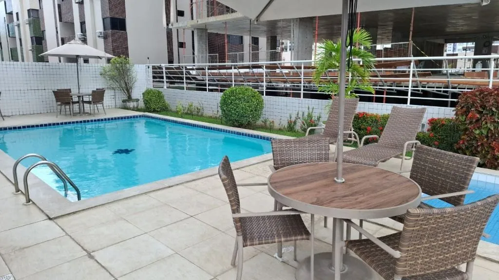 Imagem Apartamento com 3 suítes, varanda gourmet, 3 vagas soltas, lazer completo e localização privilegiada no Bessa.