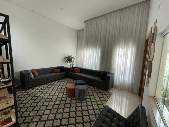 Imagem Sobrado de Alto Padrao com 411 m² 3 Dormitorios sendo 3 Suites