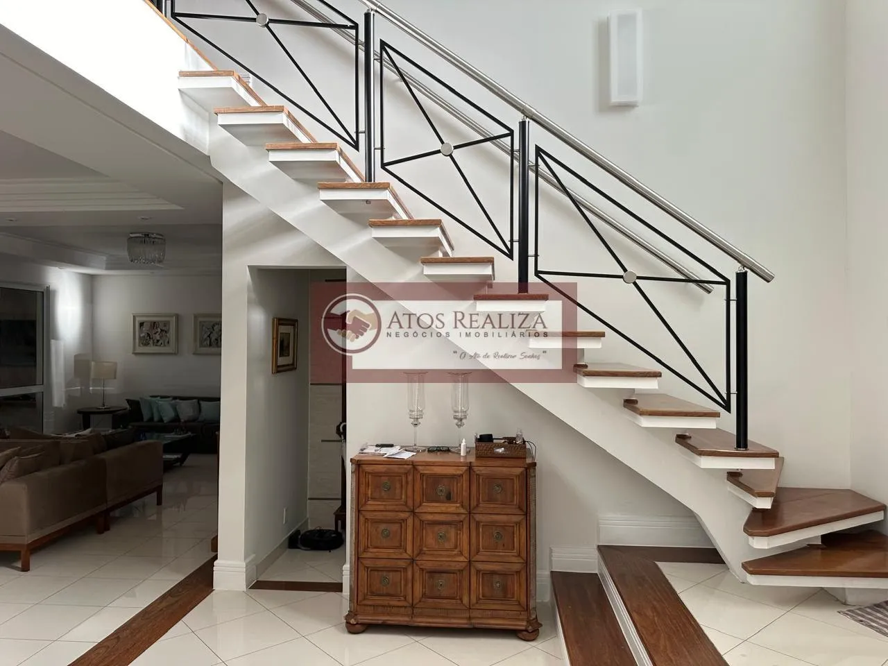 Imagem Casa à Venda em Tamboré Barueri, 4 Suítes, 460m² - R$ 3.998.000