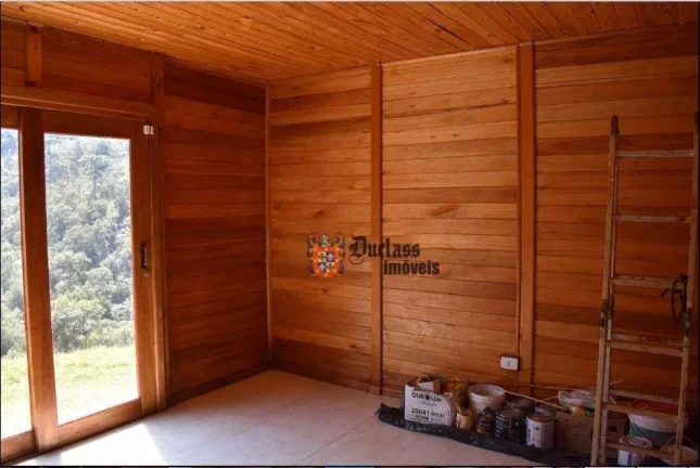 Imagem Chácara com 3 dormitórios à venda, 2350 m² por R$ 650.000,00 - Descansópolis - Campos do Jordão/SP