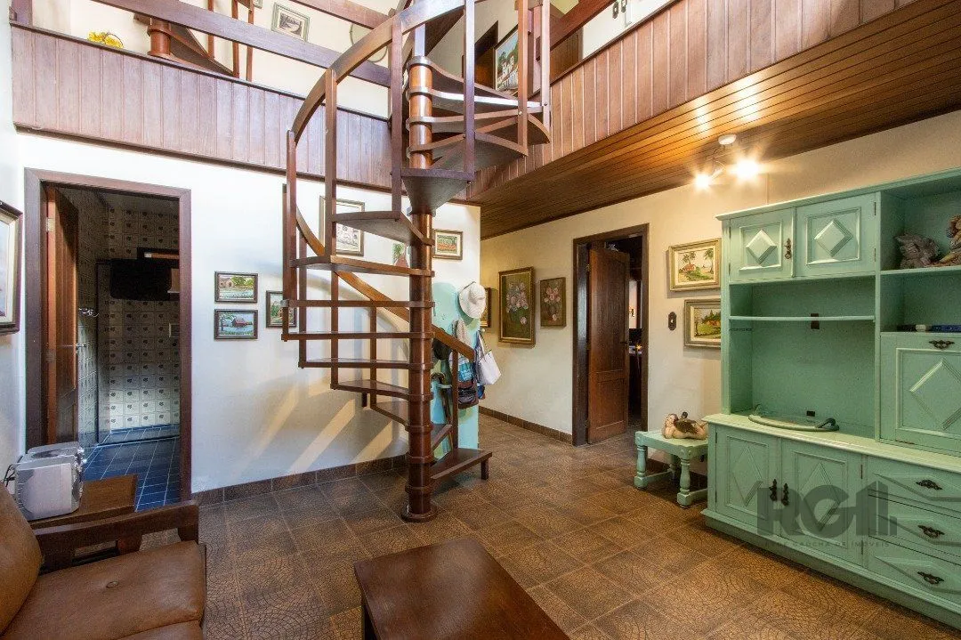 Imagem Casa para Venda - 500m², 4 dormitórios, sendo 1 suites, 4 vagas - Coronel Aparício Borges