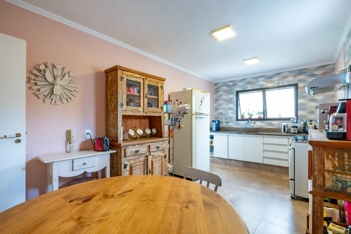 Imagem Apartamento para venda em Vila Andrade com 4 quartos, sendo 2 suítes, 180m2