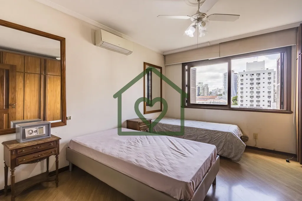 Imagem Cobertura com espaço de casa, 257m², 3 vagas, lareira, espaço gourmet e vista aberta ? Menino Deu...