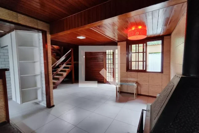 Casa à Venda - Recreio, 3 Quartos, 230 m2