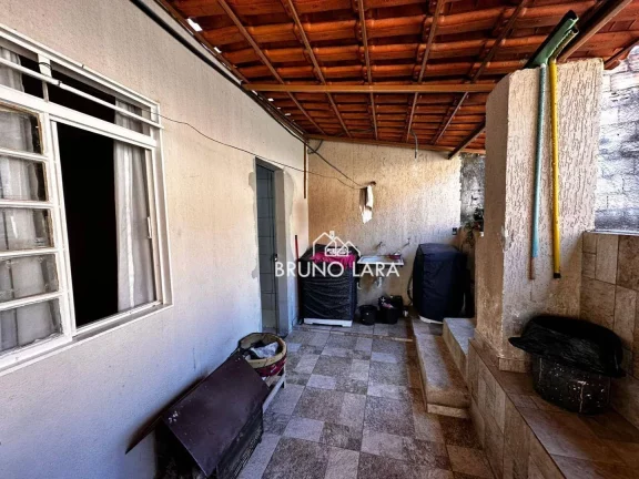 Imagem Casa à venda no bairro Resplendor - Igarapé/MG.