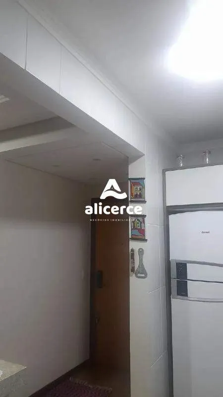 Imagem Apartamento com 2 quartos e sacada com churrasqueira - Forquilhinhas, São José/SC