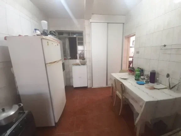 Imagem Casa com 4 Quartos e 2 banheiros à Venda, 400 m²