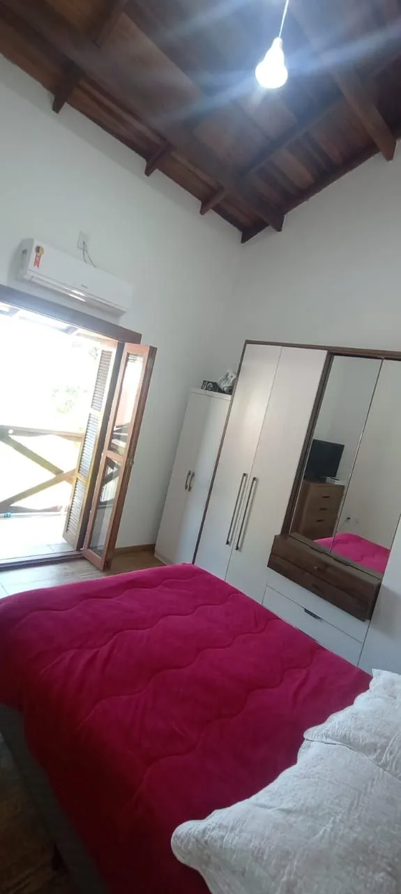Imagem Casa com 02 quartos e 01 vaga no Bairro Cavalhada