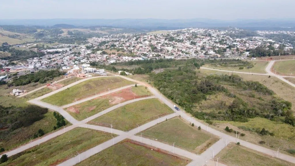 Imagem Terreno em Quatro Colônias