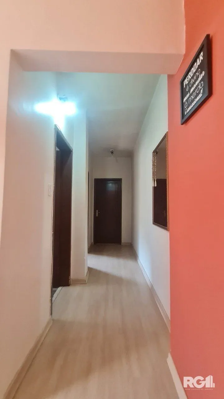 Imagem APARTAMENTO DE 2 DORMITÓRIOS AMPLO E MOBILIADO NA CIDADE BAIXA