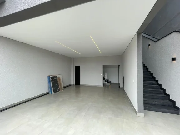 Imagem Casa em Cajamar com 3 Suítes, 4 Vagas e Piscina