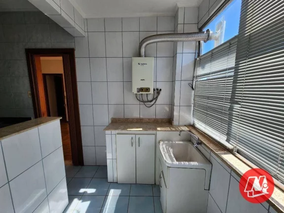Imagem Morano vende próximo Hospital de Clinicas, 3 dormitórios com vaga.