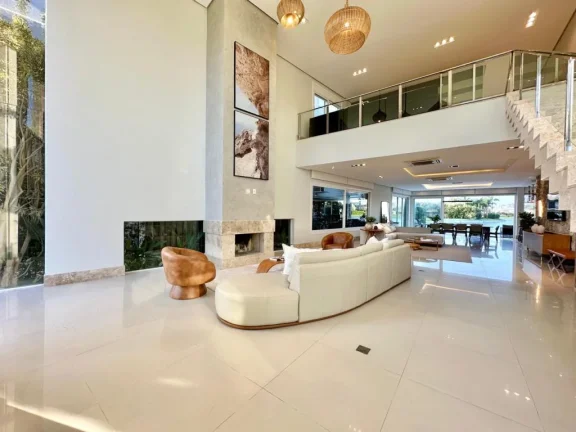 Imagem Casa em Condominio 5 Dormitórios - Bairro xangri-la
