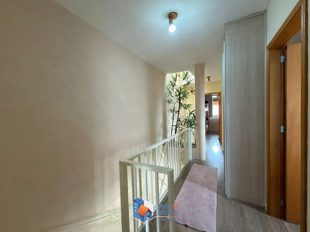 Imagem Sobrado para venda em Jardim Paraíso com 4 quartos, sendo 2 suítes, 230m²