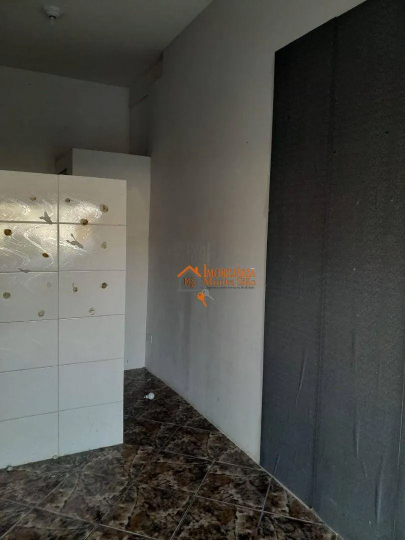 Imagem Casa com 2 dormitórios à venda, 450 m² por R$ 450.000,00 - Cidade Soberana - Guarulhos/SP