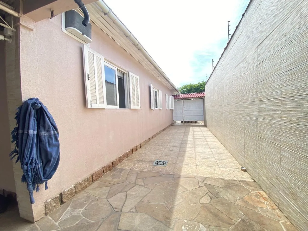 Imagem Casa 4 dormitórios I vaga 8 carros I Bairro Camaquã